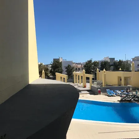 Do Mar Lovely First Floor With Pool * Lagos