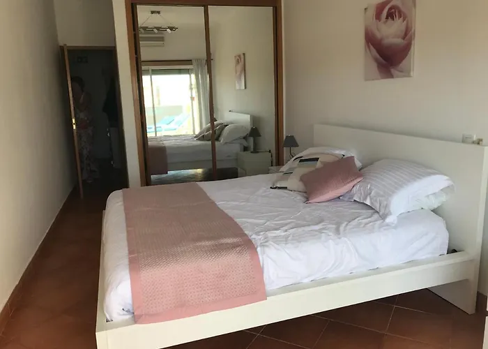 Do Mar Lovely First Floor With Pool *