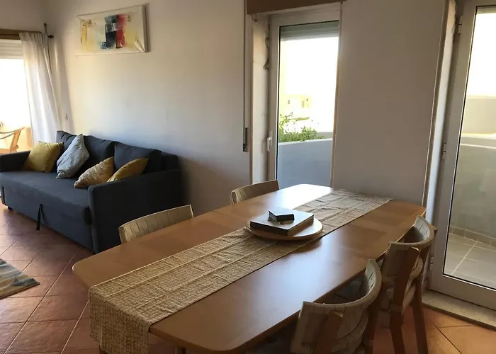 Do Mar Lovely First Floor With Pool *