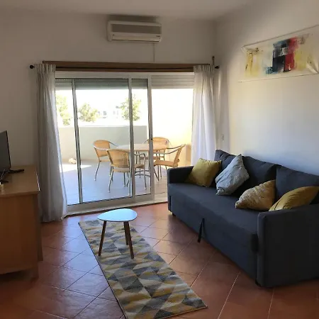 Do Mar Lovely First Floor With Pool Daire
